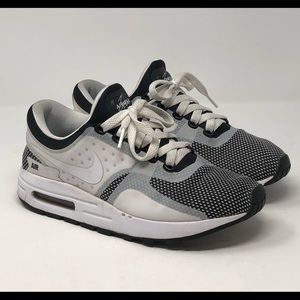 NIKE AIR MAX Zero Essential Gray Black Running Shoes 881224-001 Youth Sz 5.5